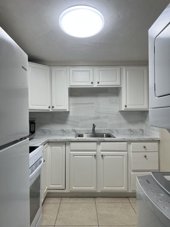 224 NE 24th Ave #E, photo 5