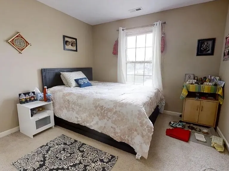 206 Gentian St — Photo 13
