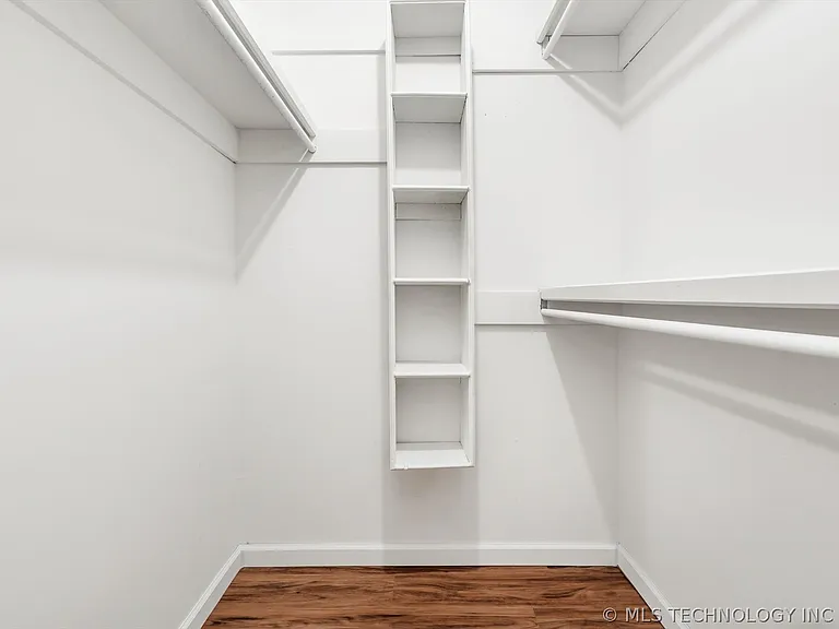2508 E 51st St — Photo 20