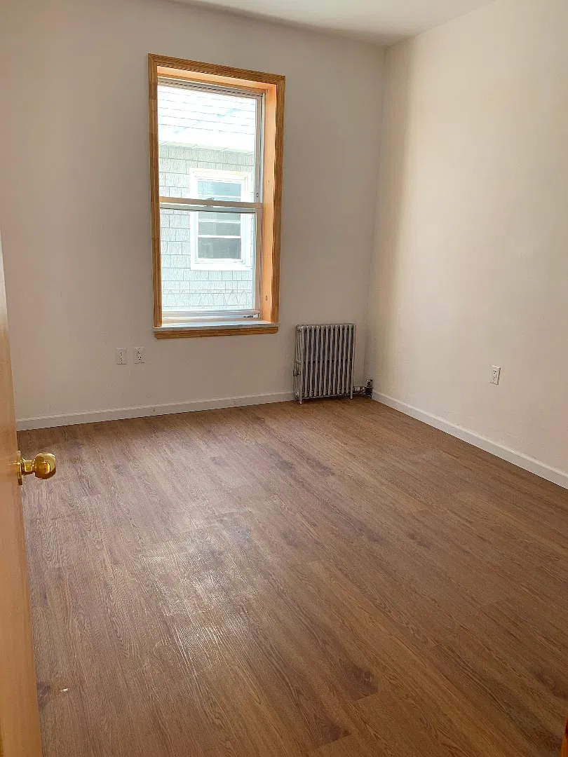 3 bed, $2,700 — Photo 1