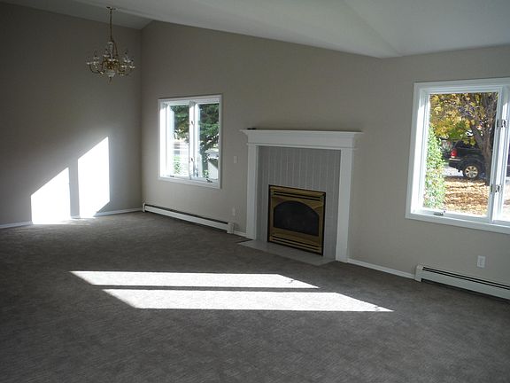 4th image of 1206 Brentwood Ave