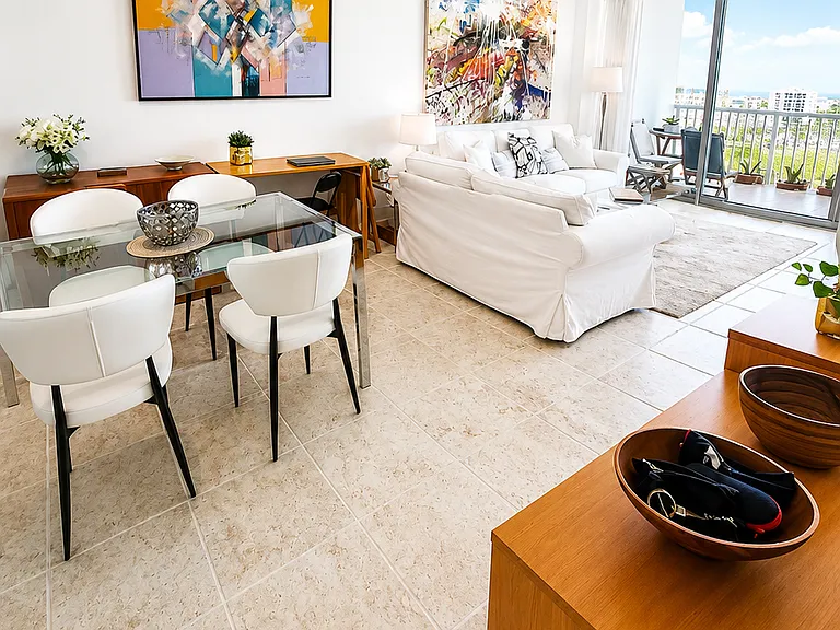 2655 Collins Ave #2306 — Photo 2