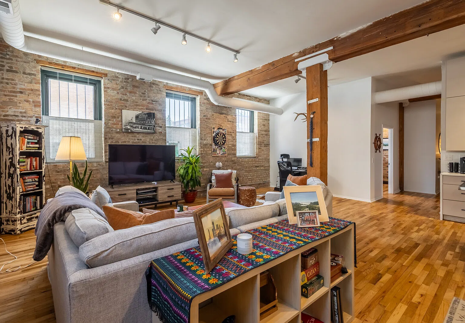 1 bed, 1400 sqft, $3,150 — Photo 3