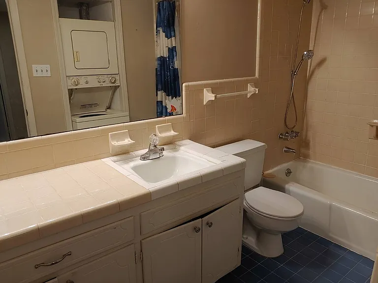 2080 Montreat Cir — Photo 9