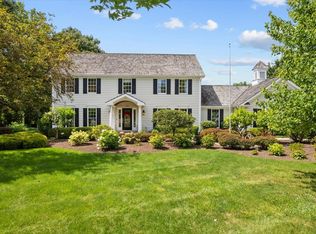 5N870 E Ridgewood Dr, St Charles, IL 60175