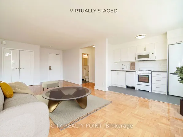 1545 Bathurst St, Toronto, ON