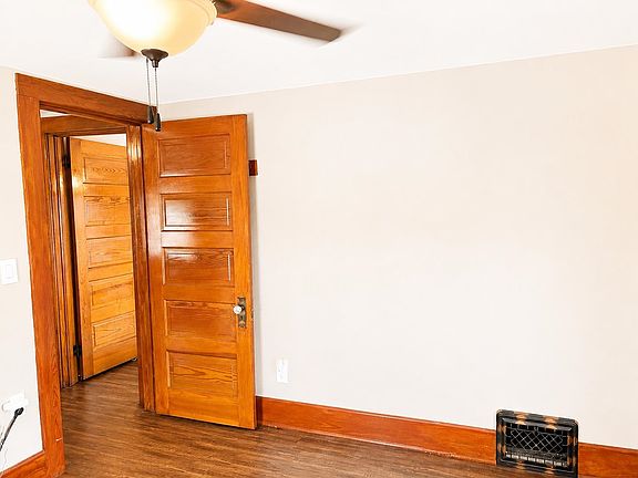 5th image of 337 W Harrison St