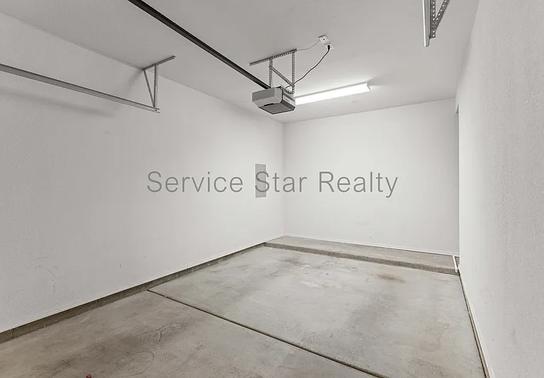 1716 W Cortez St #207 — Photo 18