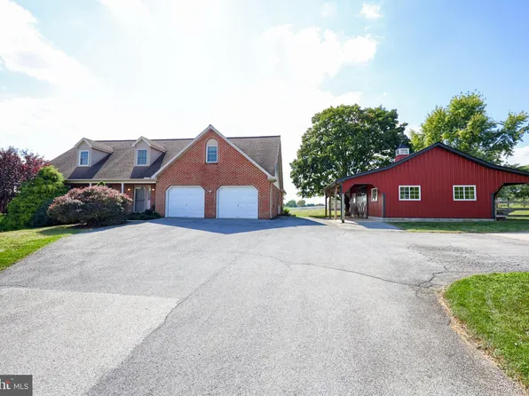 108 Meetinghouse Rd, Gap, PA 17527