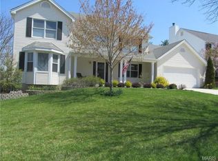 1162 Clydesdale Dr, Saint Charles, MO