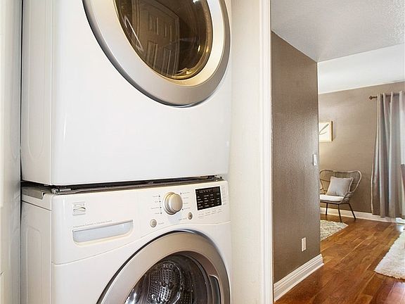 4th image of 809 N Spurgeon St APT 12