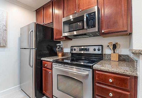 3rd image of 1205 Yarwood Ct Floor 3