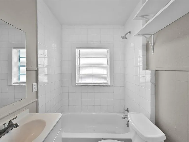 4208 Delhi St — Photo 28