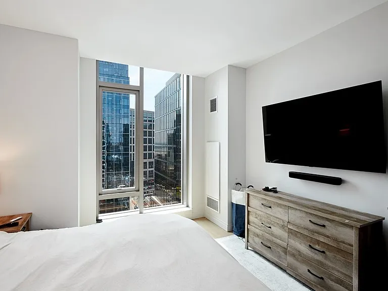 133 Seaport Blvd #1703 — Photo 8