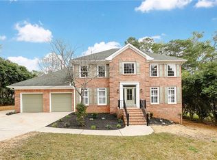 428 Brookshire Dr SW, Lilburn, GA 30047