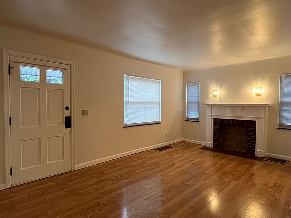 2nd image of 1607 Burney Ln