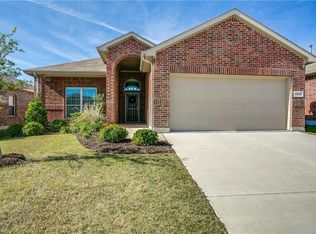 5937 Comanche Peak Dr, Fort Worth, TX 76179