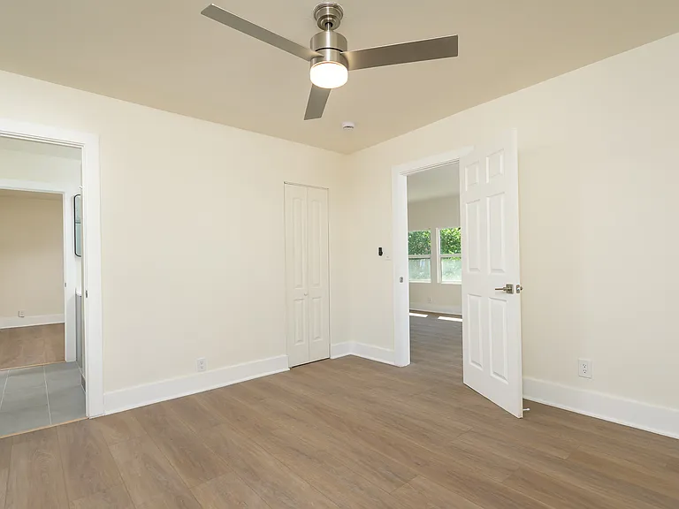 12652 Bradley Ave — Photo 7