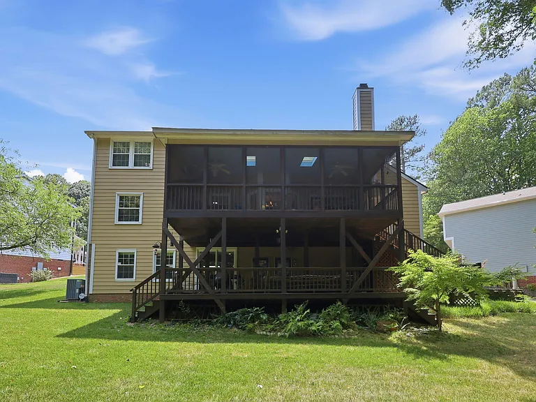 106 Dilworth Ct — Photo 52