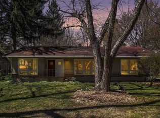 52757 Lilac Rd, South Bend, IN 46628