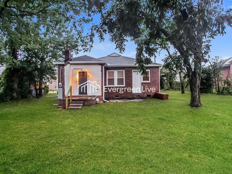 1305 Lorick Ave — Photo 14