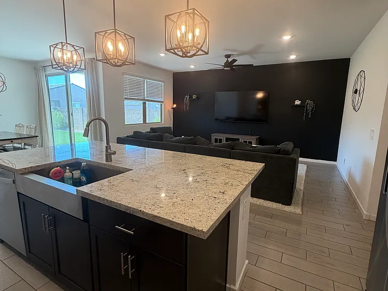 357 S Alegria Ln — Photo 9