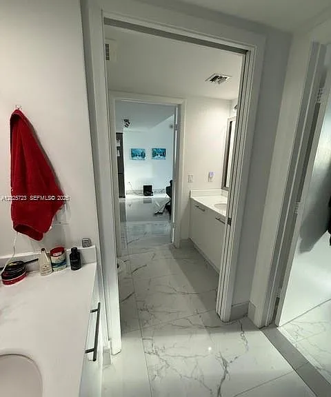 92 SW 3rd St #2109 — Photo 5