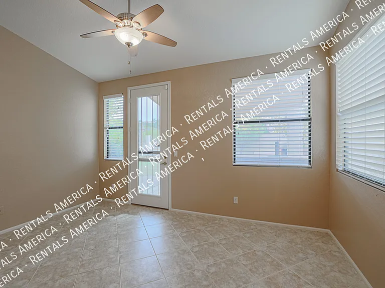 263 E Ashurst Dr — Photo 14