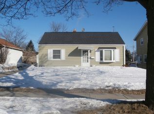 4056 W Green Tree Rd, Milwaukee, WI 53209