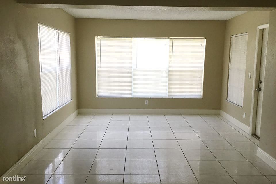 91400015_2842 SW 4th Pl_Fort Lauderdale_FL_2017-2