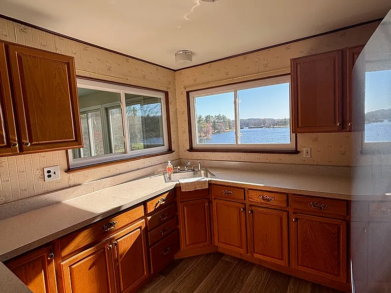 274 Lake Shr E #C — Photo 13