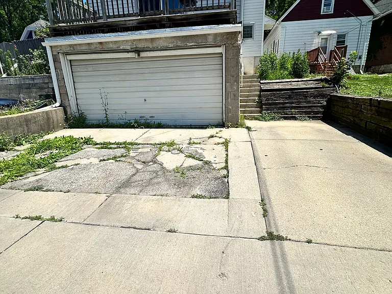 3369 N Bartlett Ave — Photo 17