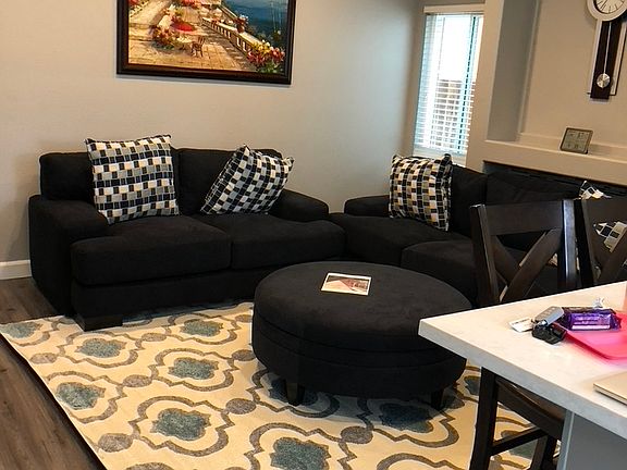 4th image of 65 Meadowland Dr