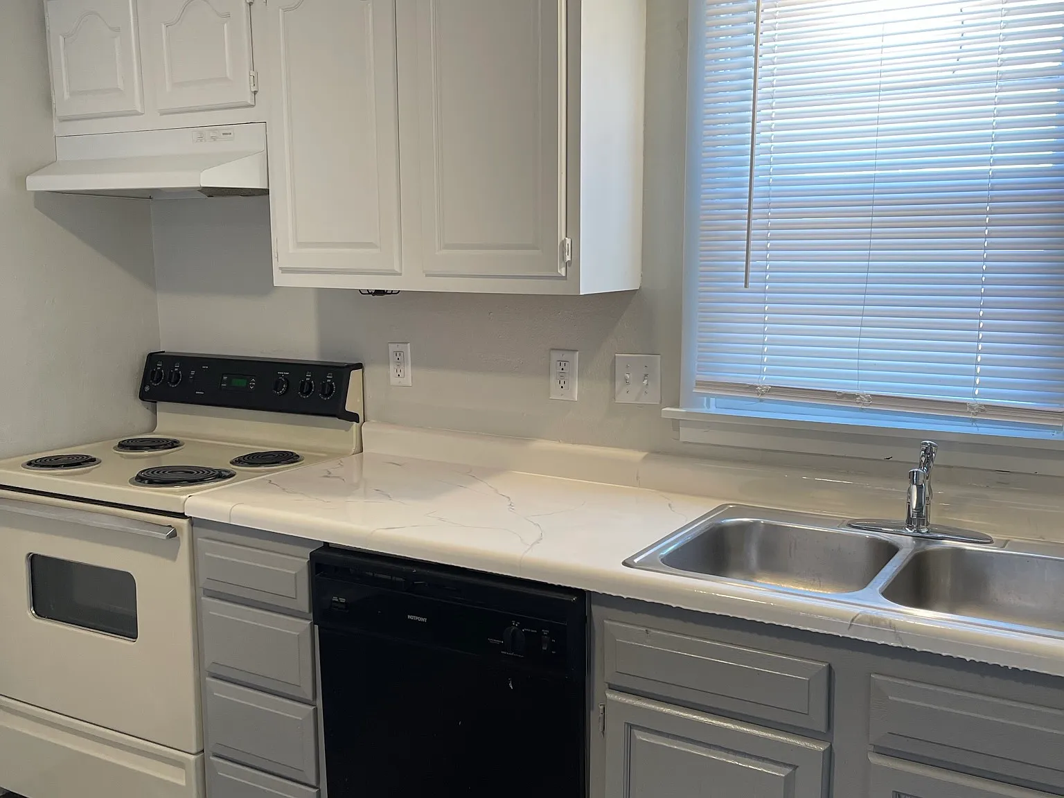 2 bed, $1,245 — Photo 2