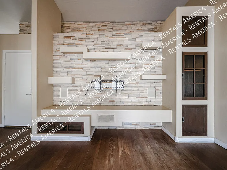 2292 E Remington Pl — Photo 28