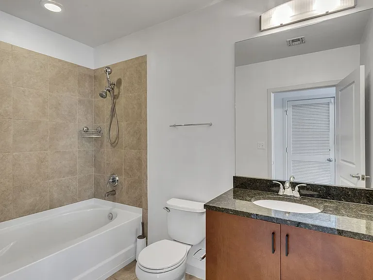 301 Demonbreun St #707 — Photo 16