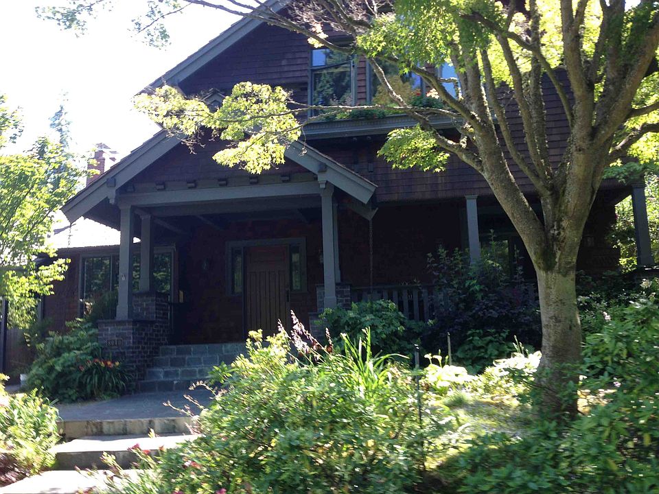 1st image of 8040 Fairway Dr NE