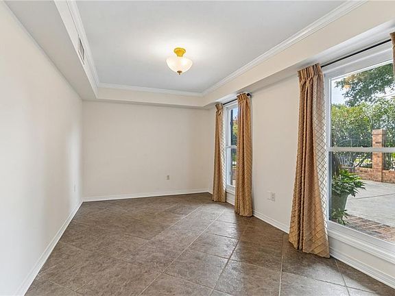 5th image of 4908 Lake Louise Ave