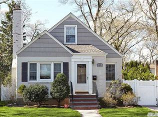 465 Roy St, West Hempstead, NY 11552