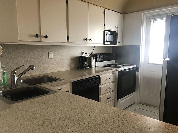 5th image of 1319 E Hillsboro Blvd APT 410
