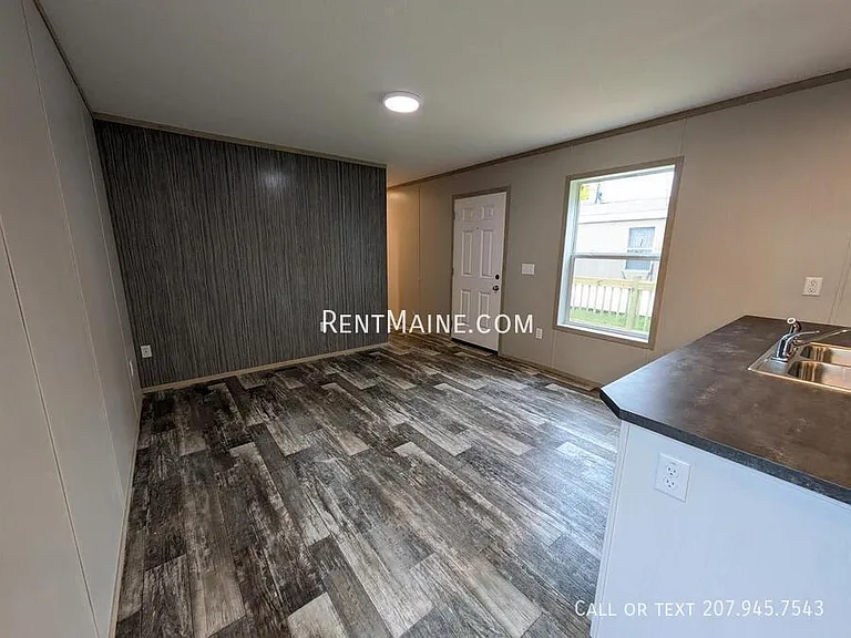 438 Finson Rd #16 — Photo 4