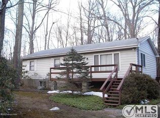 371 Koerners Rd, Cresco, PA 18326