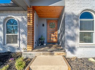 1812 Post Oak Ln, Carrollton, TX 75007