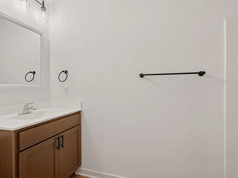 2062 Como Ave #2 — Photo 14
