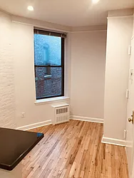 Rented by Metropolis Real Estate of Manhattan