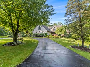 3731 Catherine Anne Ln, Holly, MI 48442