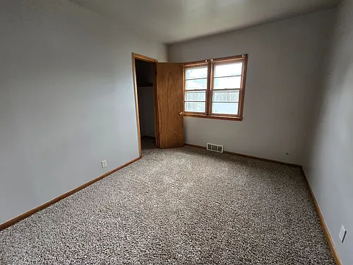 2430-32 Williams Ave Photo 1