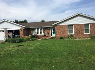448 Persimmon Dr, Seymour, IN 47274