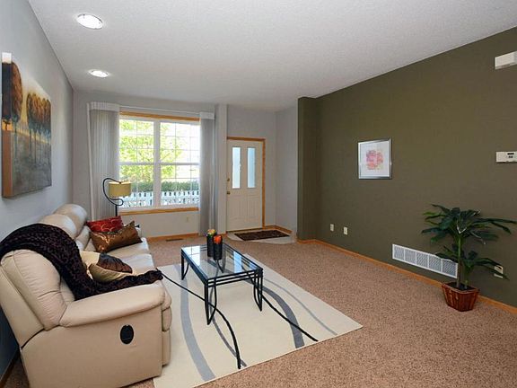 2nd image of 1874 Bluestem Ln