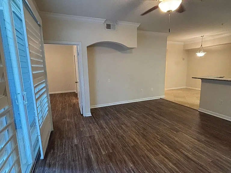 2801 Chancellorsville Dr #312 — Photo 11